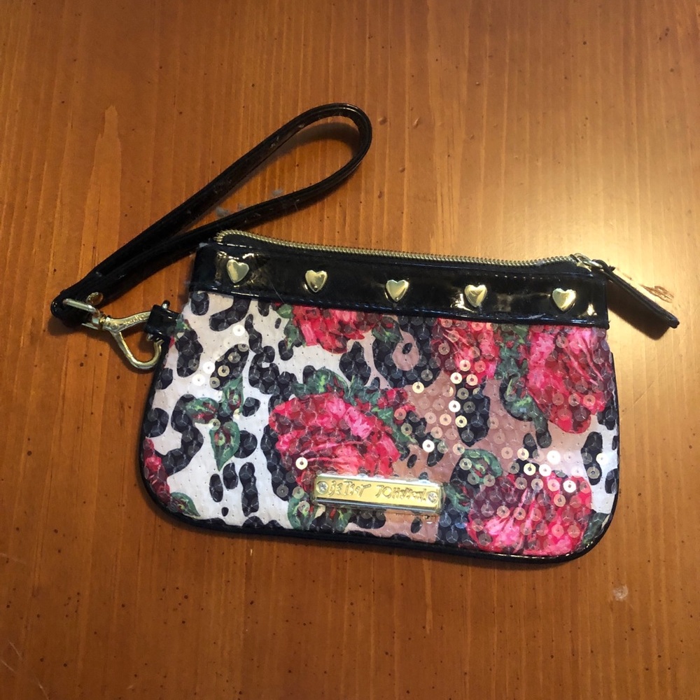 Sequined wristlet